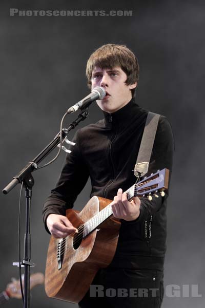 JAKE BUGG - 2014-08-22 - SAINT CLOUD - Domaine National - Grande Scene - 